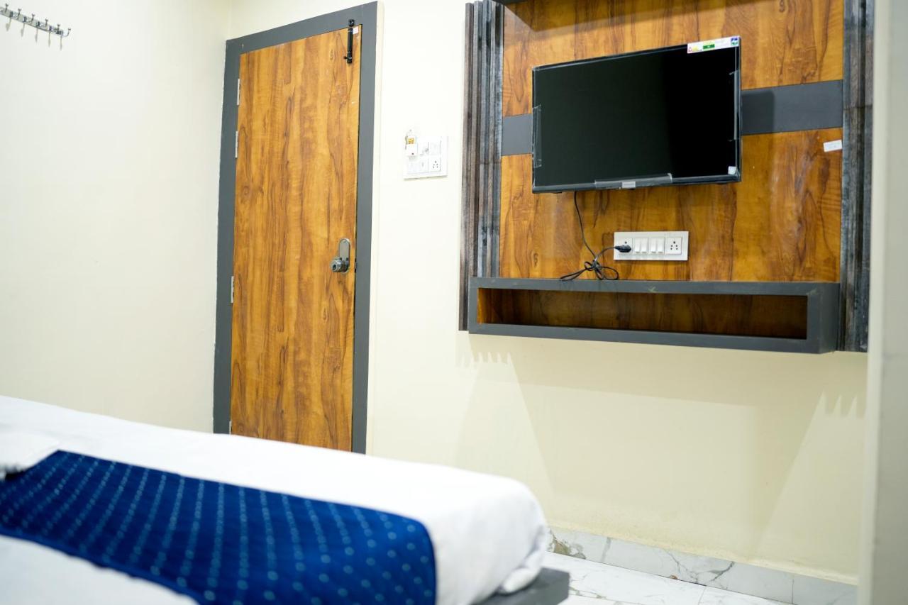 Hotel Mahalok Palace Ujjain Eksteriør bilde